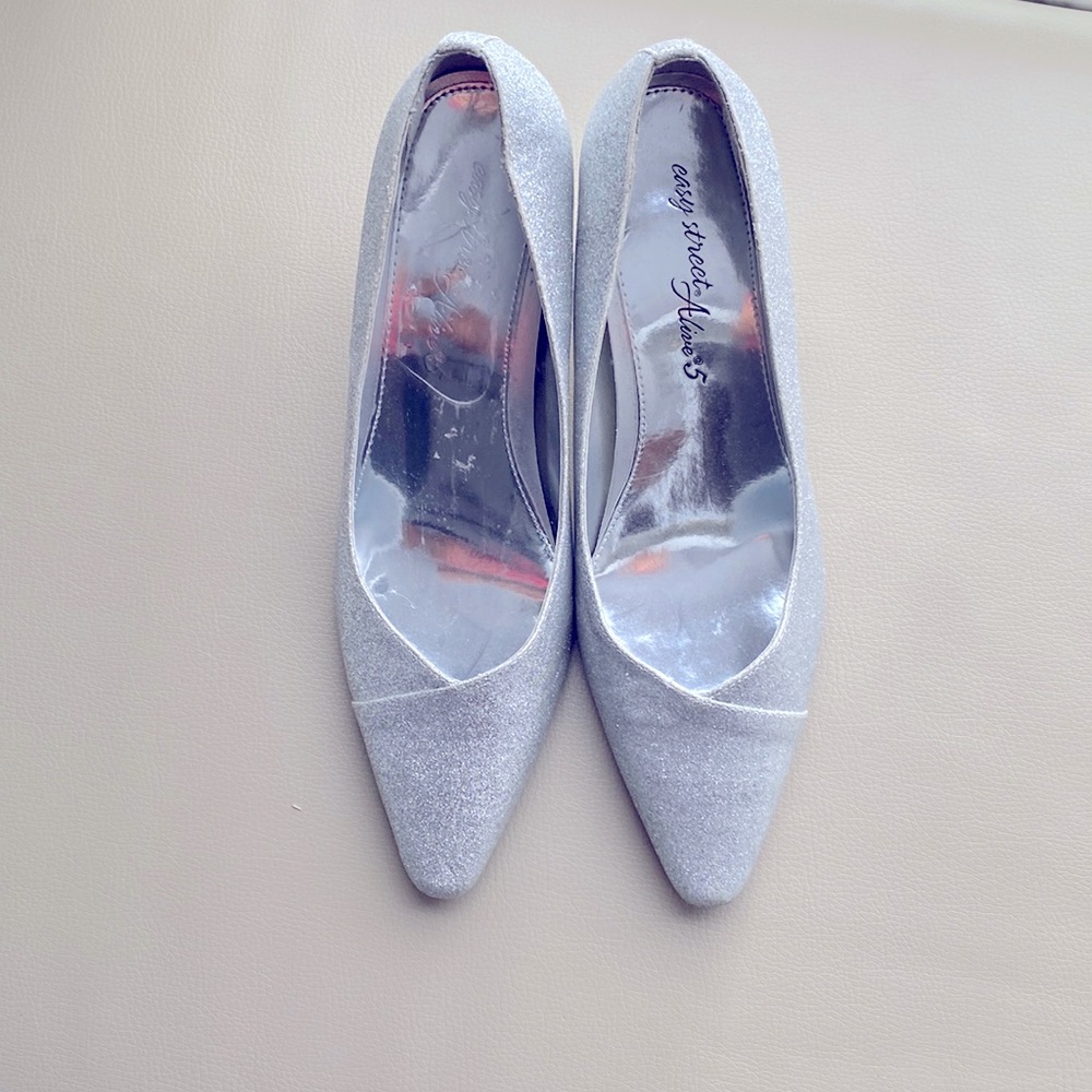 EASY STREET ALINE 5 SHOES